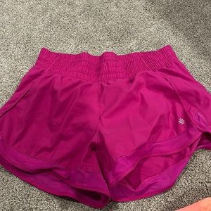 Athleta Mesh Racer Run 4’ Short